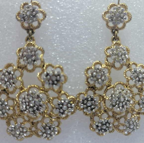 VINTAGE CRYSTAL CHANDELIER EARRINGS - Picture 3 of 8